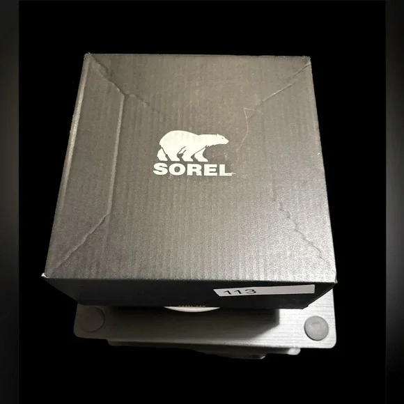 Sorel Flurry Print Waterproof and Warm Printed Boots - Children’s size 12 - Picture 15 of 15